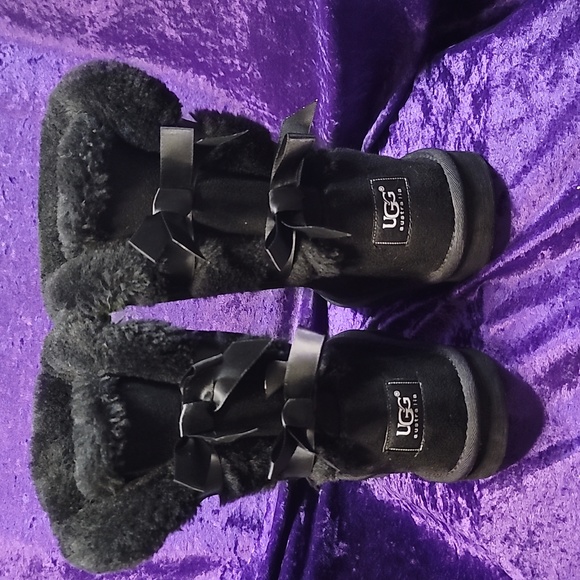 Ugg double bowed boots - Picture 2 of 4
